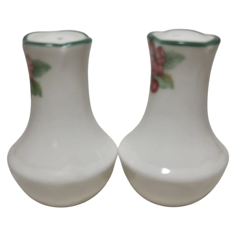 Epoch Noritake Salt and Pepper Shakers Flowers Fruit Market‎ Day Four Inches